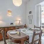 Sol Apartment